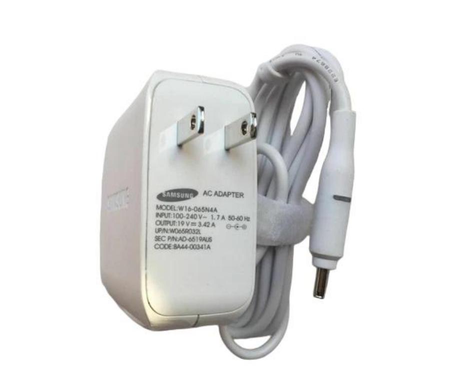 19V 3.42A 65W Original Samsung 900X3H NT900X3H Charger AC Adapter 19V 3.42A 65W Original Samsung 900X3H NT900X3H Charger AC Adapter